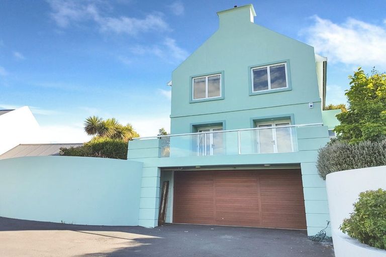 Photo of property in 11 Enticott Place, Huntsbury, Christchurch, 8022