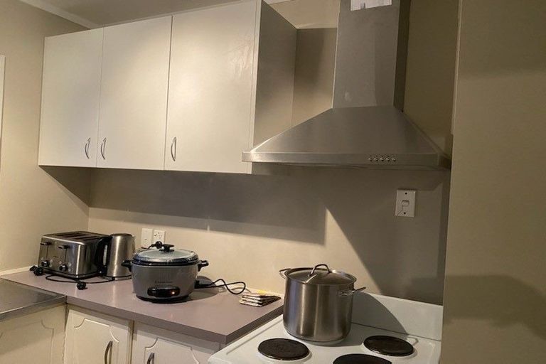 Photo of property in 2/15 Gibson Crescent, Naenae, Lower Hutt, 5011