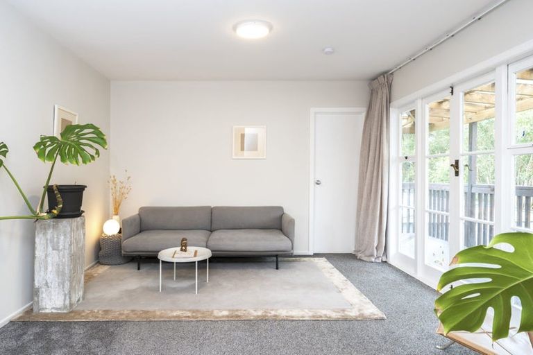 Photo of property in 37 Chorley Avenue, Massey, Auckland, 0614