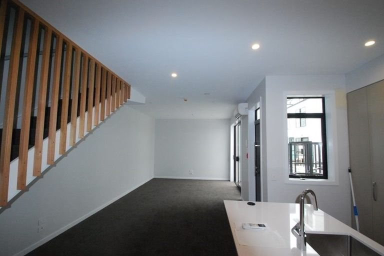 Photo of property in 6/5 Ebor Street, Te Aro, Wellington, 6011