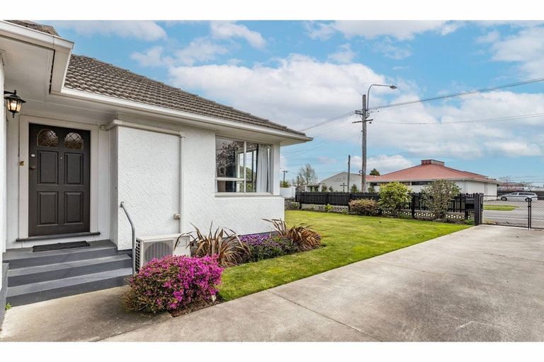 Photo of property in 170 Grahams Road, Burnside, Christchurch, 8053