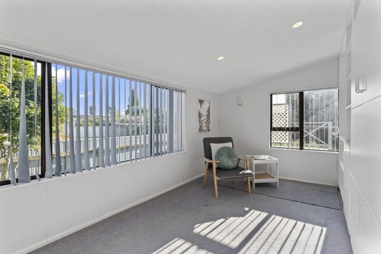 Photo of property in 8 Brandon Street, Otaki, 5512