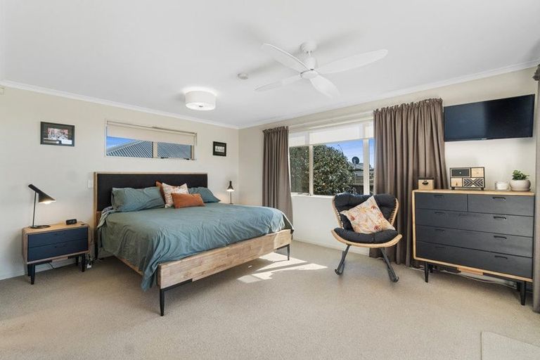 Photo of property in 4 Ruske Place, Grandview Heights, Hamilton, 3200