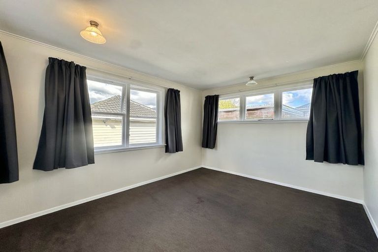 Photo of property in 15 Maher Street, Elderslea, Upper Hutt, 5018