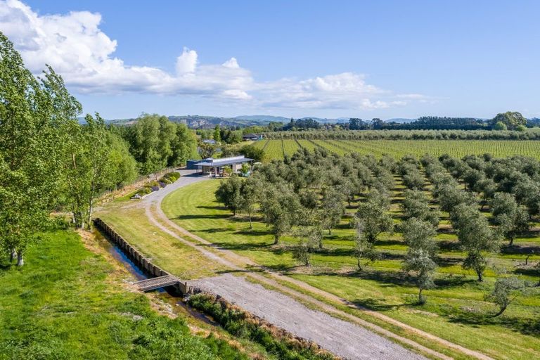 Photo of property in 138 Dakins Road, East Taratahi, Carterton, 5887