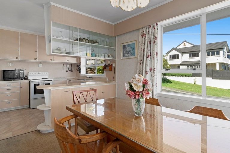 Photo of property in 52 Bureta Road, Otumoetai, Tauranga, 3110