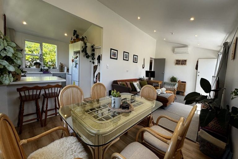 Photo of property in 18 Muri Road, Pukerua Bay, 5026