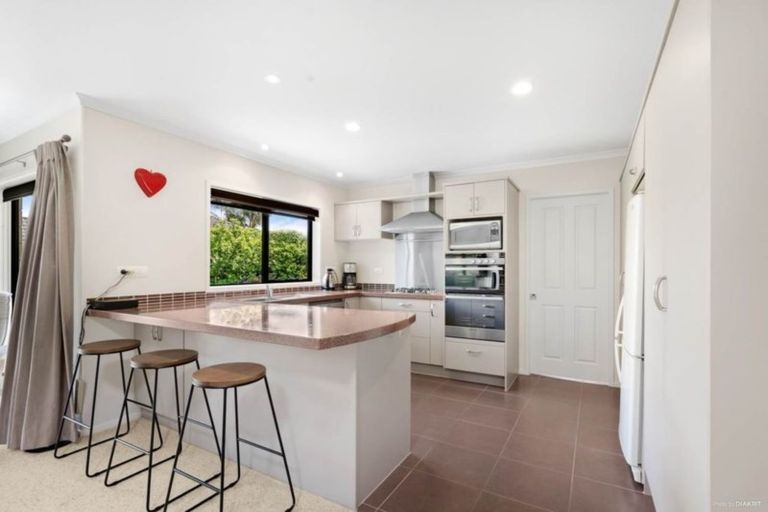 Photo of property in 38 Twomey Drive, Pukekohe, 2120