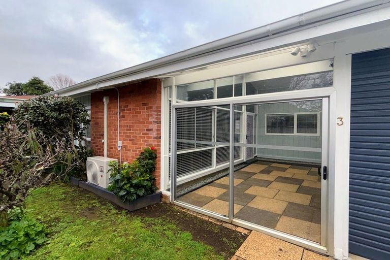 Photo of property in 3/15 Mcintyre Road, Mangere Bridge, Auckland, 2022