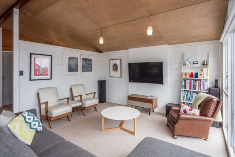 Photo of property in 87 Melrose Road, Southgate, Wellington, 6023