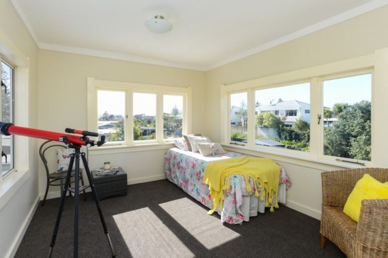 Photo of property in 8 Pukeko Place, Westshore, Napier, 4110