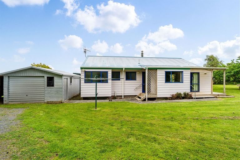 Photo of property in 229 Ngunguru Road, Glenbervie, Whangarei, 0173
