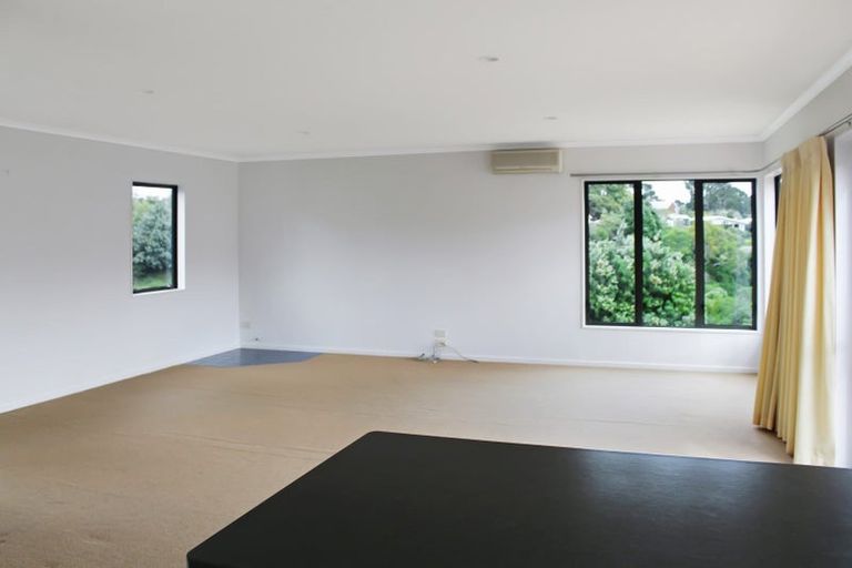 Photo of property in 8 Ruapehu Drive, Fitzherbert, Palmerston North, 4410