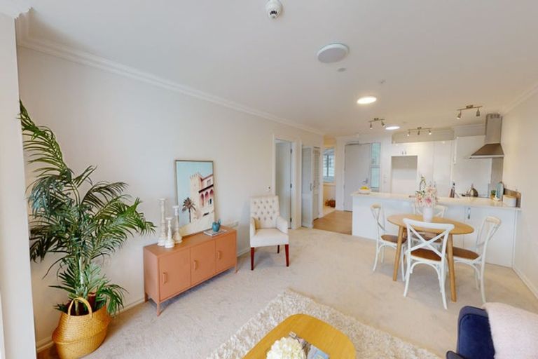 Photo of property in Whitby Lakes Village, Discovery Drive, Whitby, Porirua, 5024