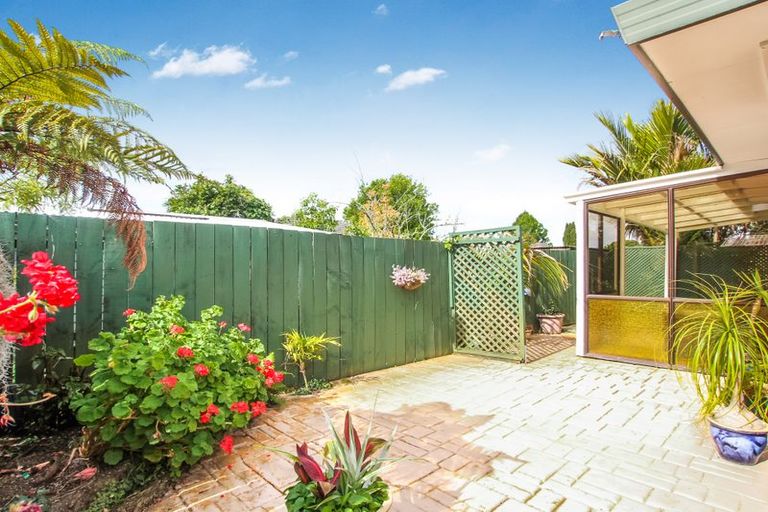 Photo of property in 8/39 Swanson Road, Henderson, Auckland, 0610