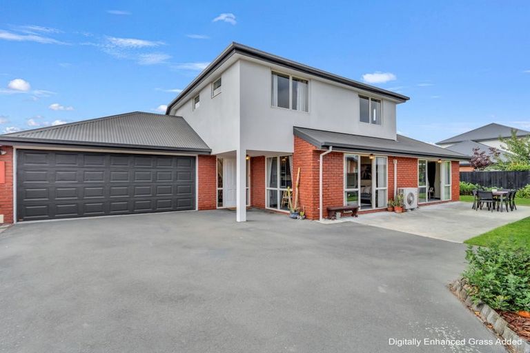Photo of property in 3 Rosefield Lane, Northcote, Christchurch, 8052