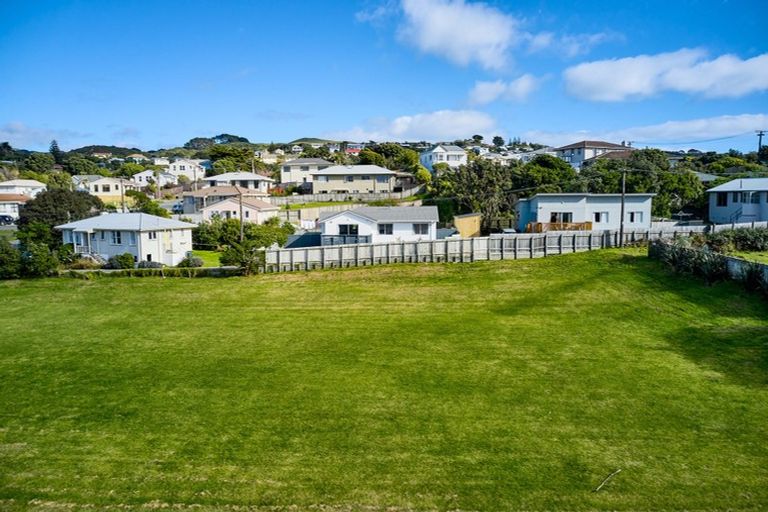 Photo of property in 10a Tuki Street, Titahi Bay, Porirua, 5022