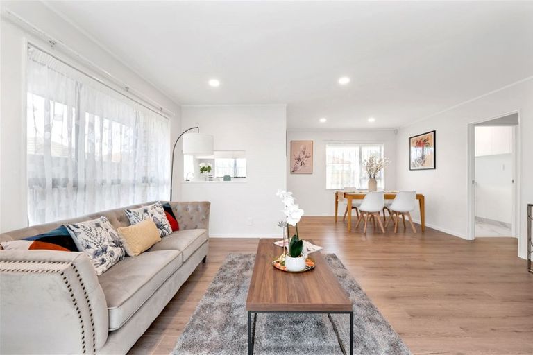 Photo of property in 13 Eroni Clarke Close, Flat Bush, Auckland, 2019