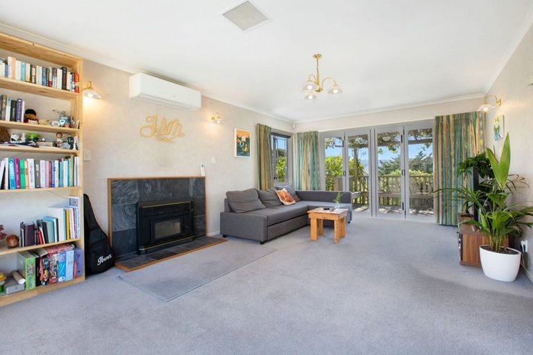 Photo of property in 30 The Quarterdeck, Whitby, Porirua, 5024