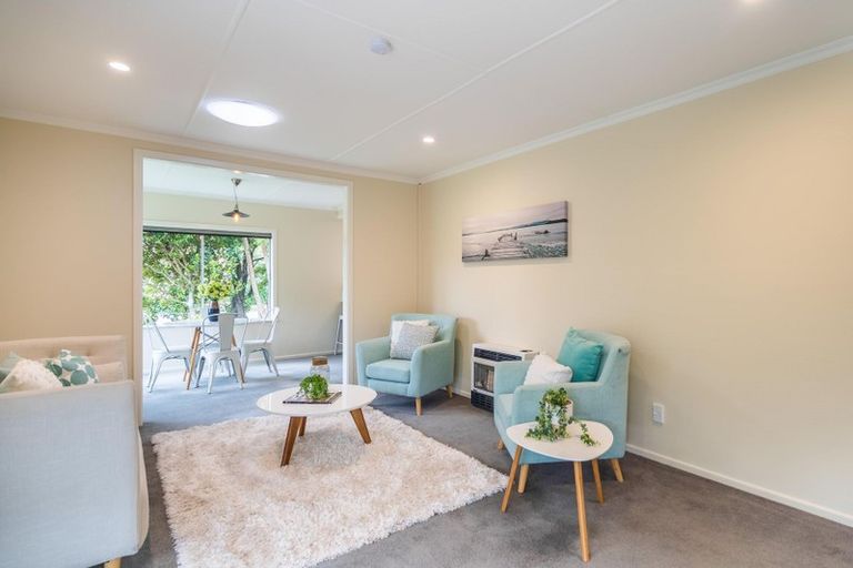 Photo of property in 8 Leybourne Avenue, Waikanae, 5036