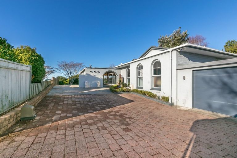 Photo of property in 17 Beaumaris Place, Dinsdale, Hamilton, 3204