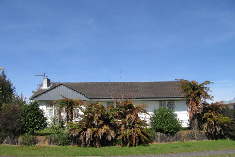 Photo of property in 80 Alison Street, Mangakakahi, Rotorua, 3015