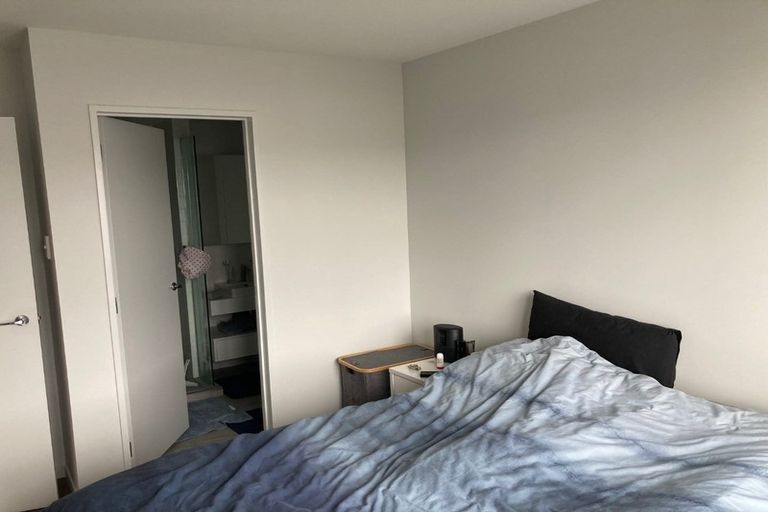 Photo of property in Pinnacle On Victoria, 1003/160 Victoria Street, Te Aro, Wellington, 6011