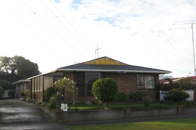 Photo of property in 2/75 Pine Avenue, New Brighton, Christchurch, 8061