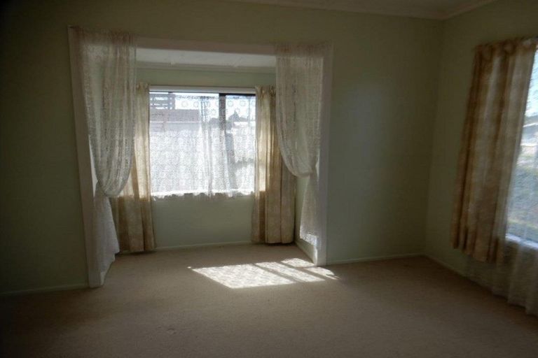 Photo of property in 16 Erin Street, Hawera, 4610