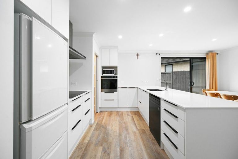 Photo of property in 41 North Ridge Drive, Rototuna North, Hamilton, 3210