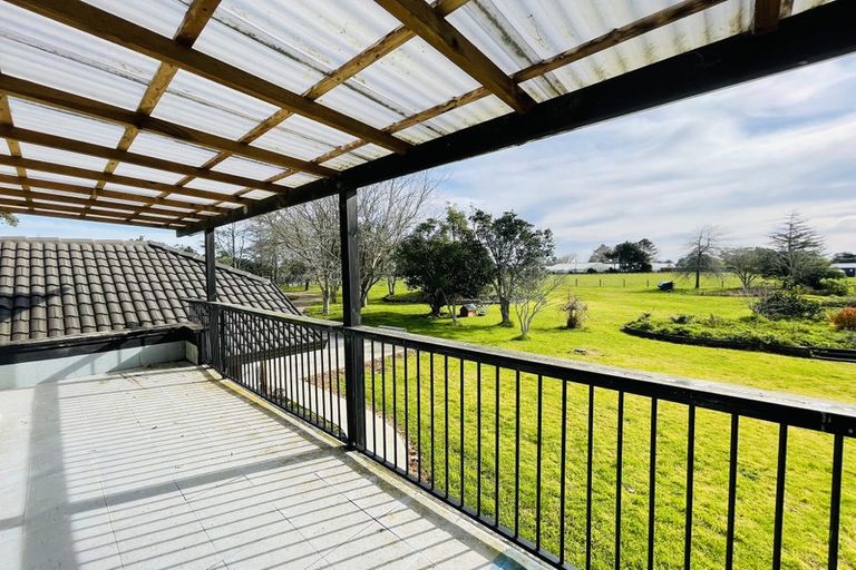 Photo of property in 11 Bream Revel Way, Karaka, Papakura, 2580