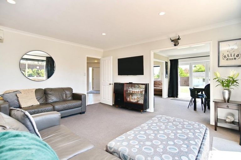 Photo of property in 1 Limes Avenue, Parklands, Christchurch, 8083