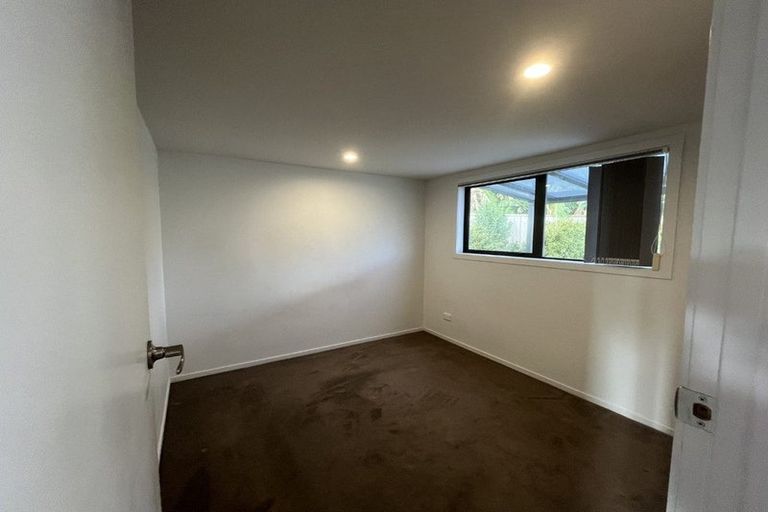 Photo of property in 92 Harrington Road, Henderson, Auckland, 0610