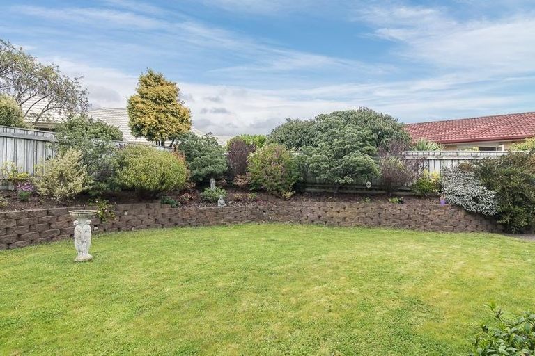 Photo of property in 15 Millennium Hill, Paraparaumu, 5032
