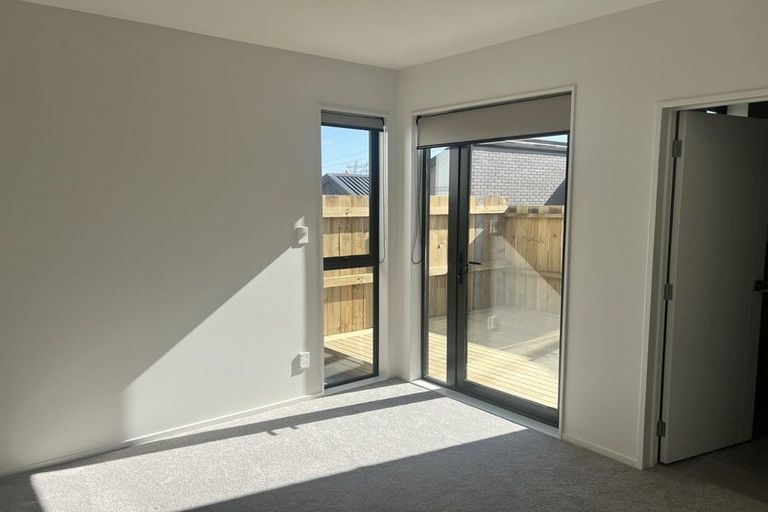 Photo of property in 64 Biokovo Street, Massey, Auckland, 0614