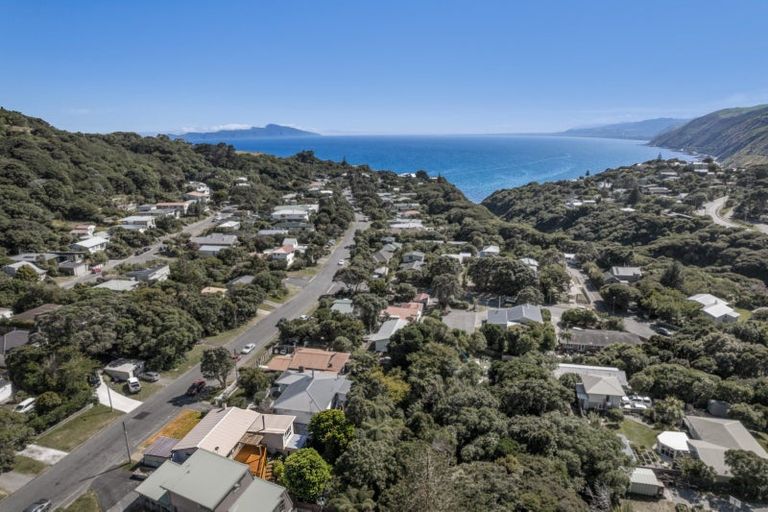 Photo of property in 75 Rawhiti Road, Pukerua Bay, 5026
