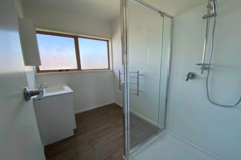 Photo of property in 13 Ilford Crescent, Mangere, Auckland, 2022