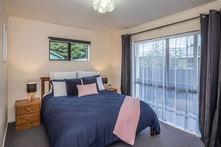 Photo of property in 3 Dennis Taylor Court, Paraparaumu, 5032