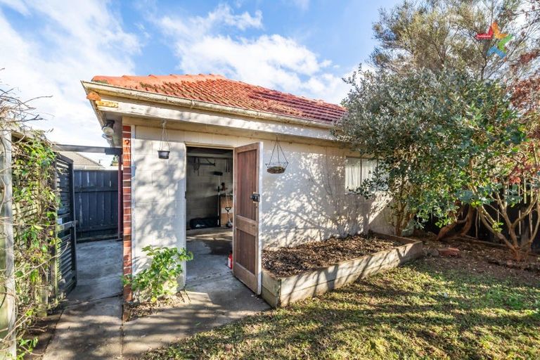 Photo of property in 46 Whirinaki Crescent, Heretaunga, Upper Hutt, 5018