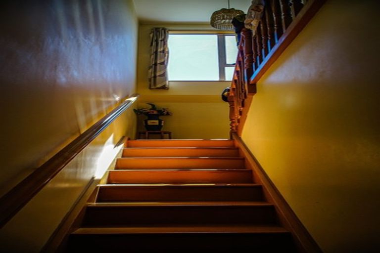 Photo of property in 37 Wakefield Street, Westport, 7825