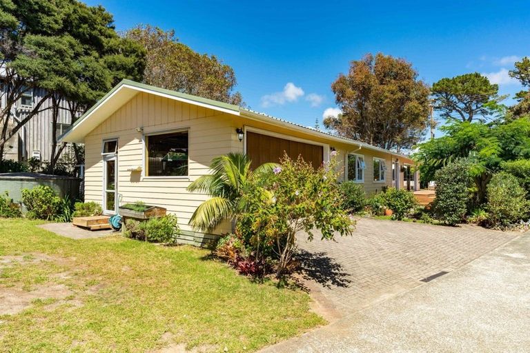 Photo of property in 254a Molesworth Drive, Mangawhai Heads, Mangawhai, 0505