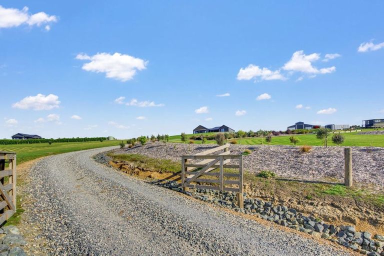 Photo of property in 717 Millbrook Road, Waipu, 0582