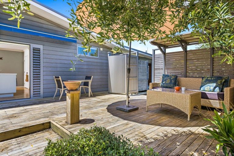 Photo of property in 27 Harbour View Road, Point Wells, Warkworth, 0986