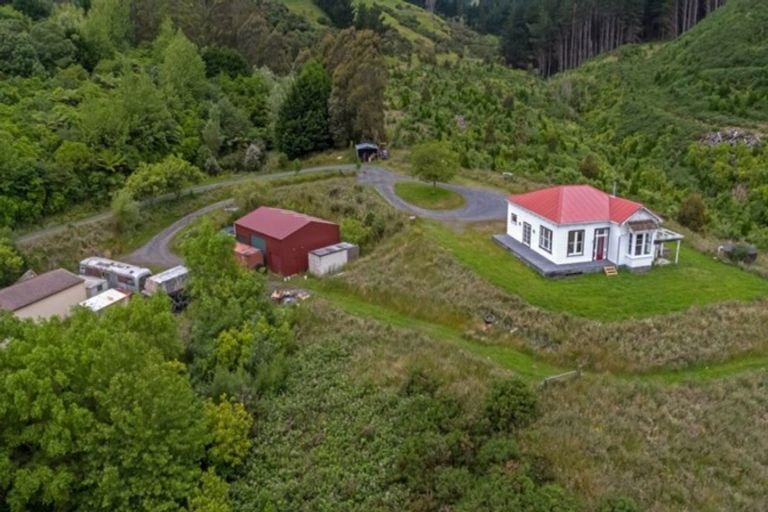 Photo of property in 96 Harrison Hill Road, Aokautere, Palmerston North, 4471