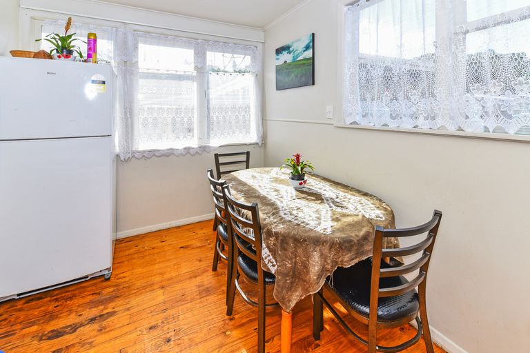 Photo of property in 26 Chingford Close, Mangere, Auckland, 2022