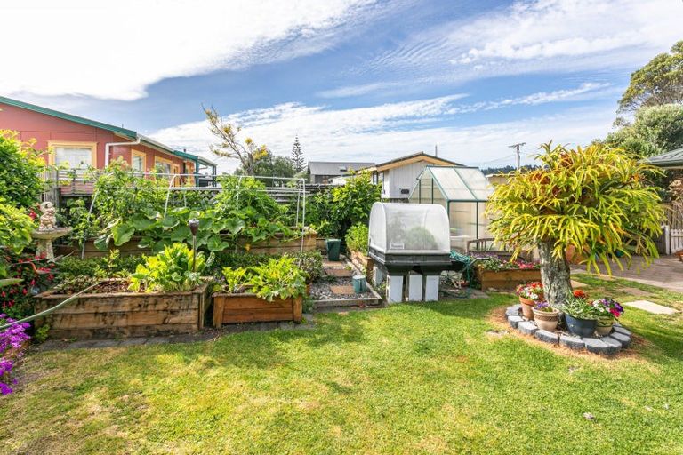 Photo of property in 200 Sylvia Road, Whangamata, 3620