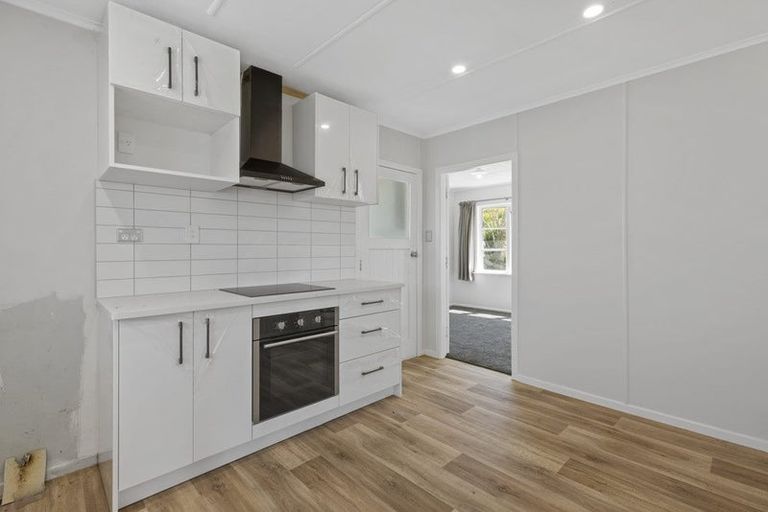 Photo of property in 10 Alamein Place, Pukekohe, 2120