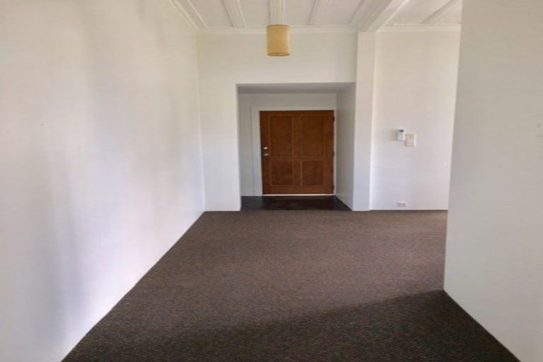 Photo of property in 318 West Coast Road, Glen Eden, Auckland, 0602