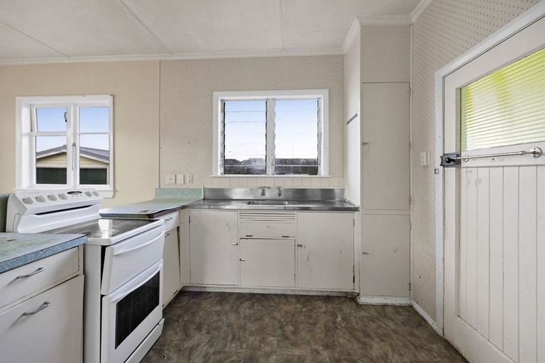 Photo of property in 78 Waihi Road, Hawera, 4610