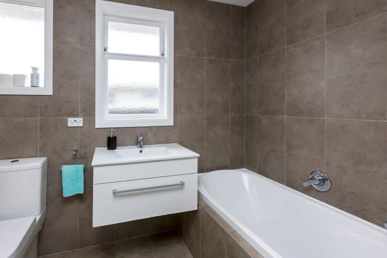 Photo of property in 41 Holdsworth Avenue, Trentham, Upper Hutt, 5018